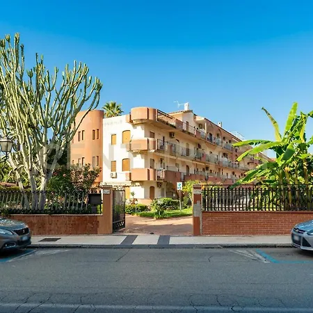 Che Stile House